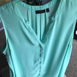 Apt 9 women’s sleeveless blouse